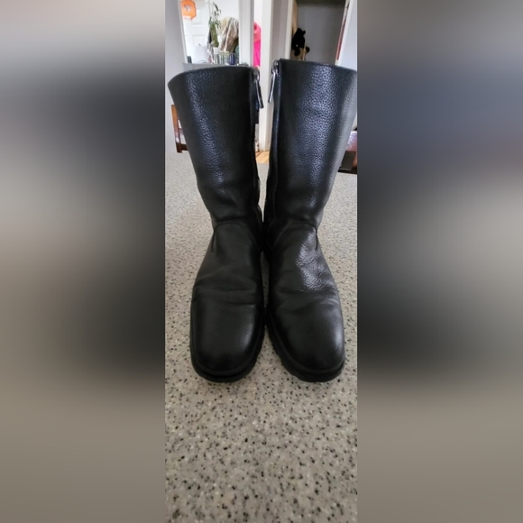 Salvatore ferragamo boots - Picture 2 of 8